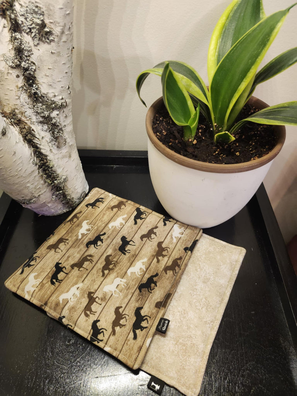 Cheval ligné sous-plat