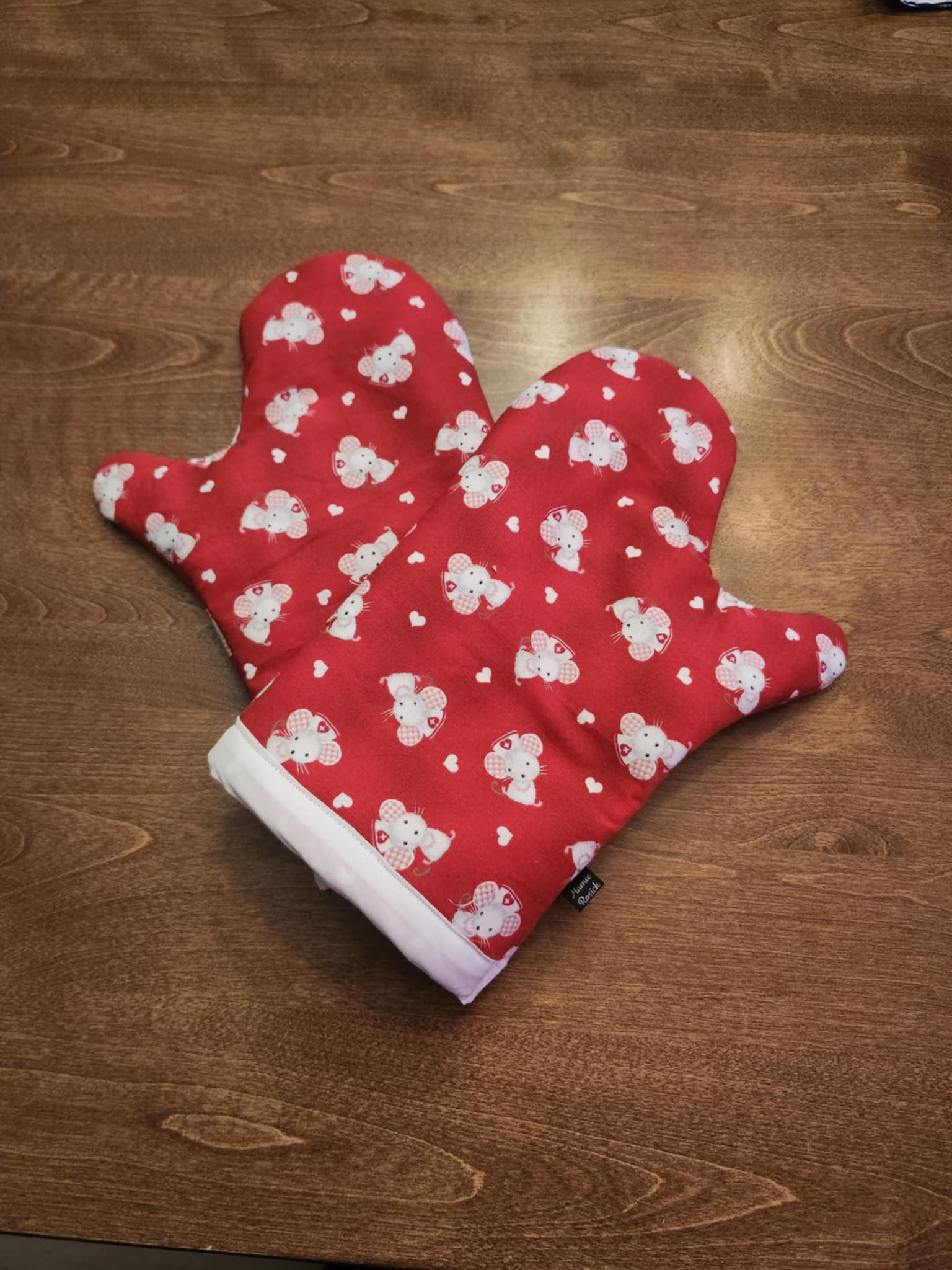 Mitaine à four sourris infirmière